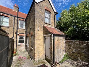 Photo 13- click for photo gallery